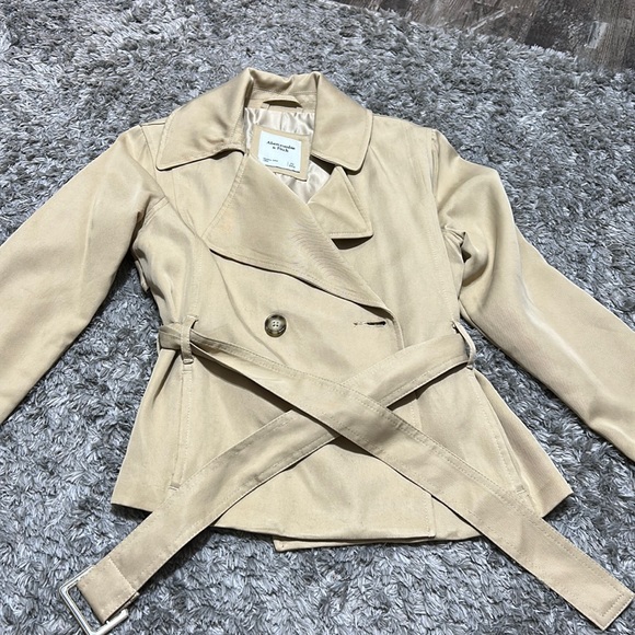 Jacket - Picture 1 of 1